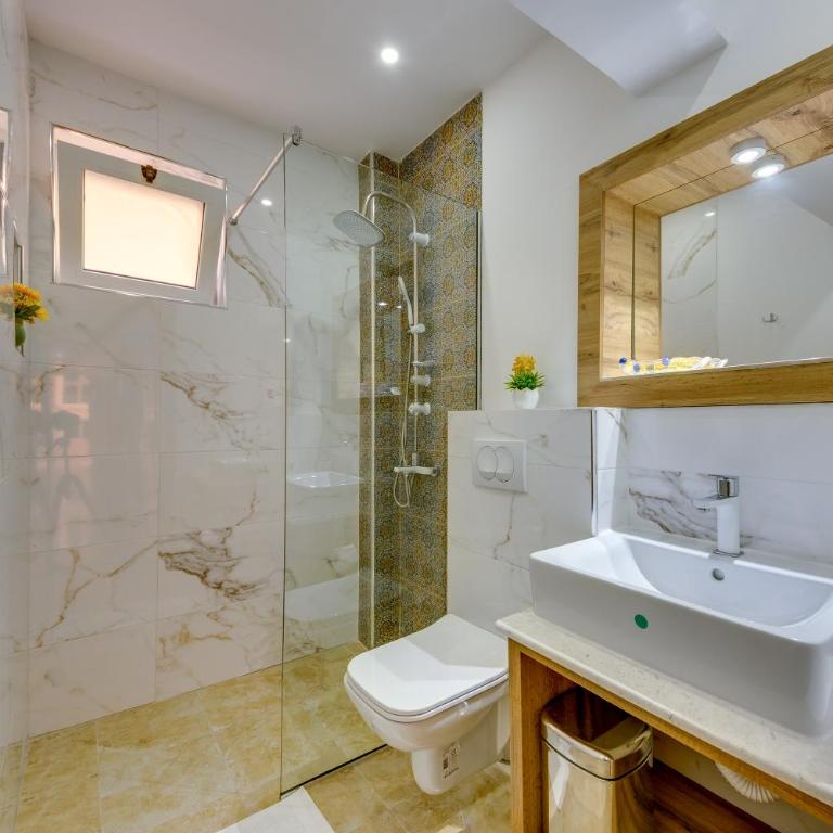 Aparthotel Villa Primafila - Standardna Dvokrevetna Soba sa Bračnim Krevetom - 2