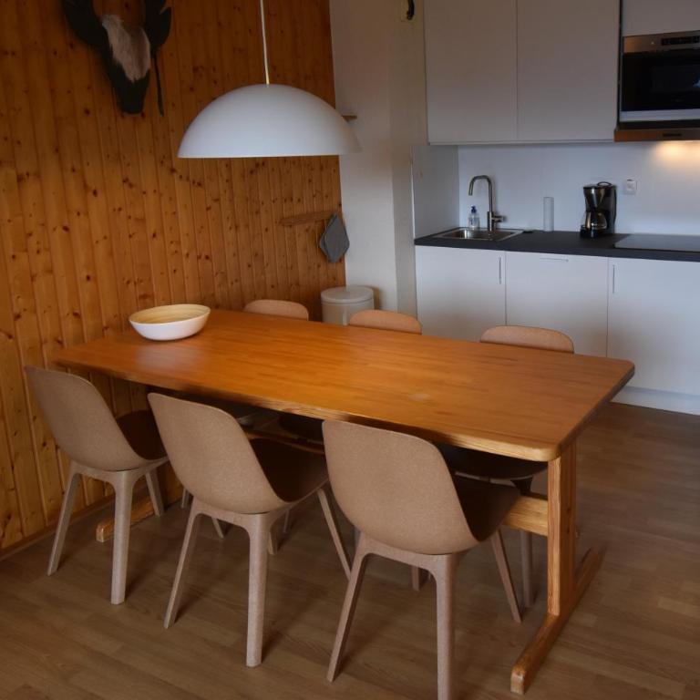 VAUJANYLOCATIONS - Cochette 1 Apt 5 - Appartement avec Vue sur la Montagne - 3