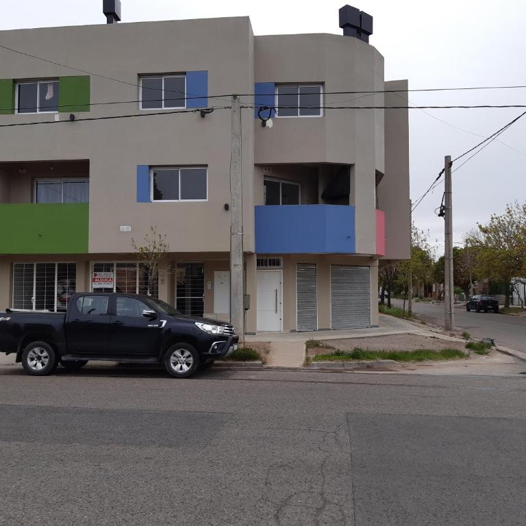 Departamento nuevo 2 dorm, parrilla, cochera - Apartamento de 2 dormitorios - 13