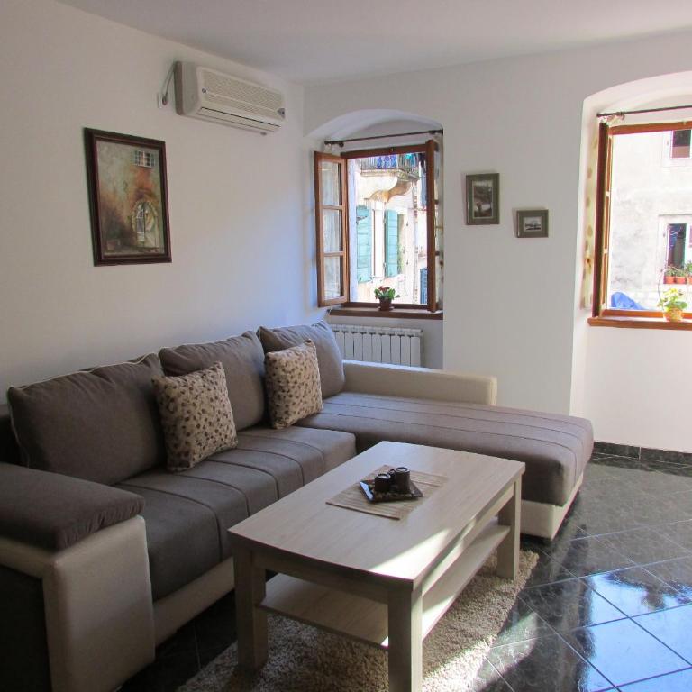 Apartments Popovic - Two- Bedroom Apartment - 10