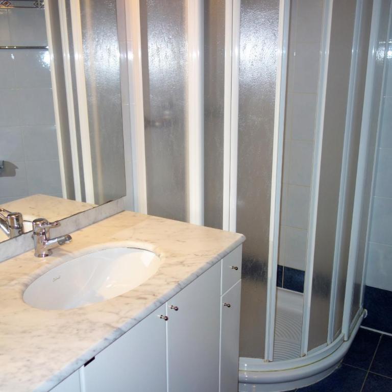Royal 141 SKI LIFT & TERRACE apartment 8 pers by Alpvision Résidences - Appartement 3 Chambres - 9