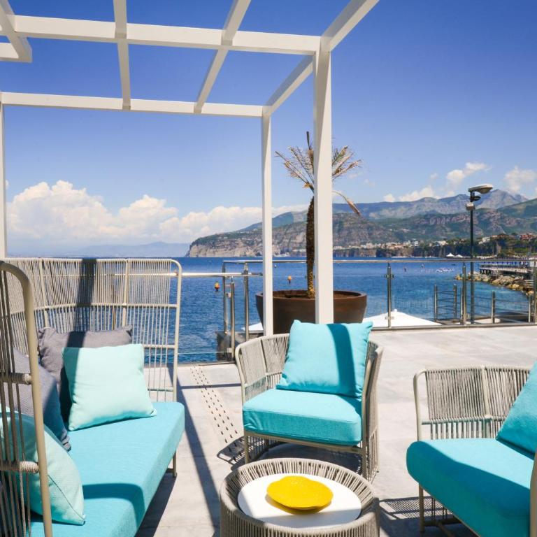 Amore Rentals - Villa del Maggiore - Villa Deluxe - 12