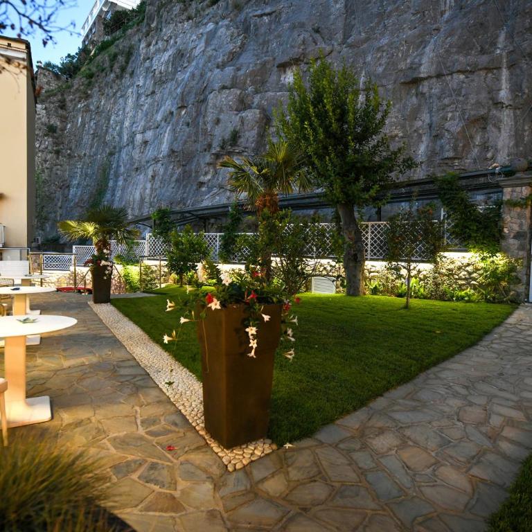 Amore Rentals - Villa del Maggiore - Villa Deluxe - 18