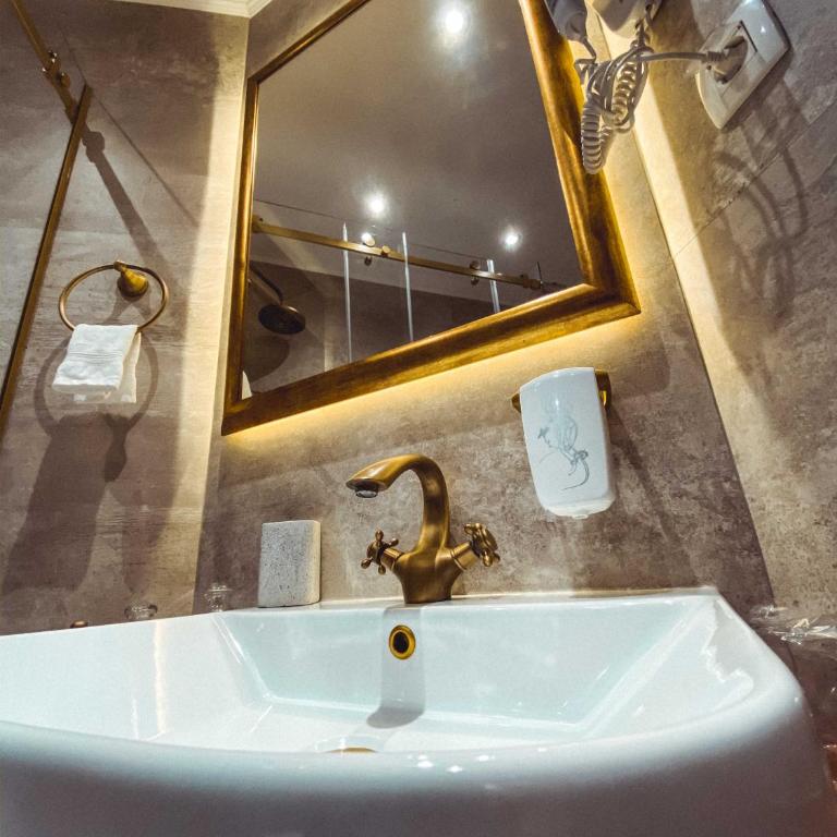 Provence rooms - Dvokrevetna Soba sa Bračnim Krevetom - 15