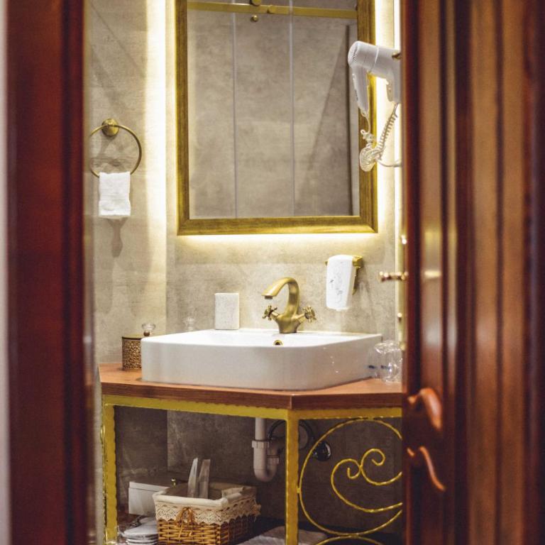 Provence rooms - Dvokrevetna Soba sa Bračnim Krevetom - 9
