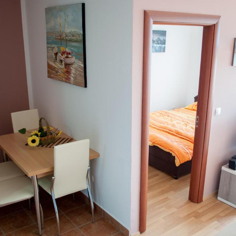 Apartment Jovicevic - One-Bedroom Apartment with Balcony and Sea View - 21