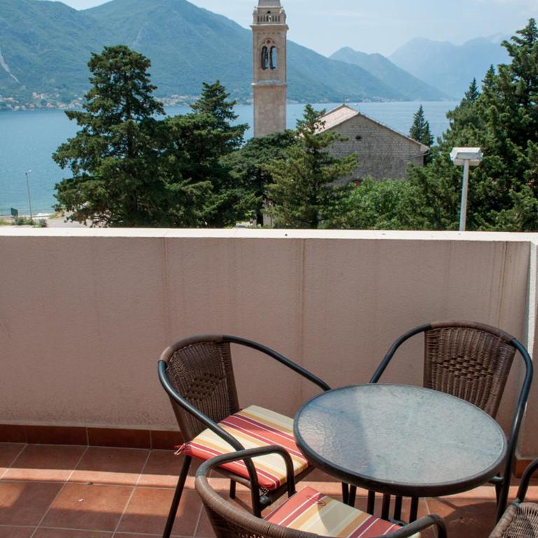 Apartment Jovicevic - One-Bedroom Apartment with Balcony and Sea View - 5