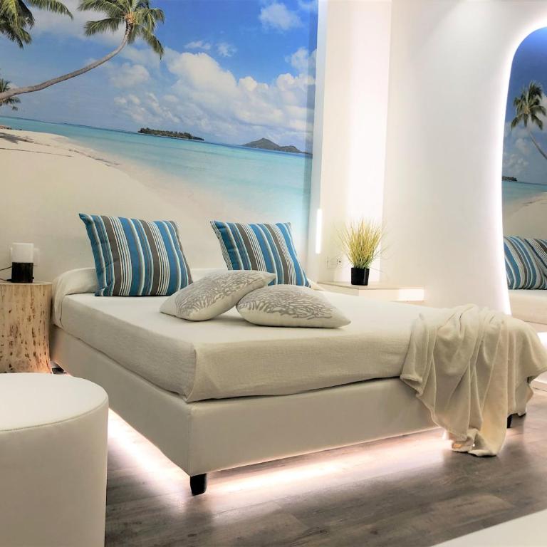 Hotel Liberty Beach - Parking & Beach - Camera Tripla Deluxe con Balcone, Vista Mare Parziale e Accesso Spiaggia - 6