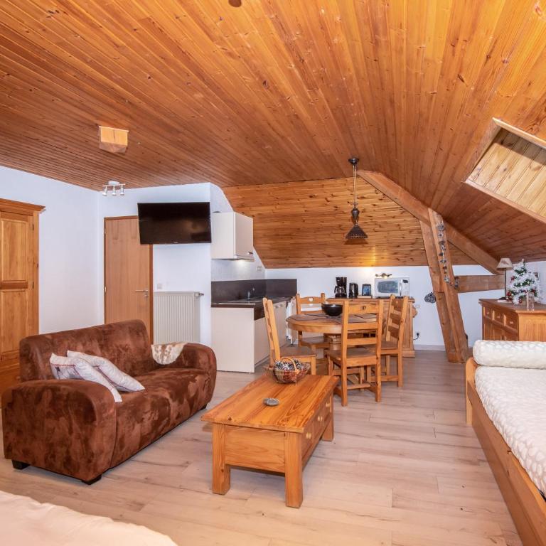 "La Combe Fleurie" Appartements & Chambres - Loft - 4