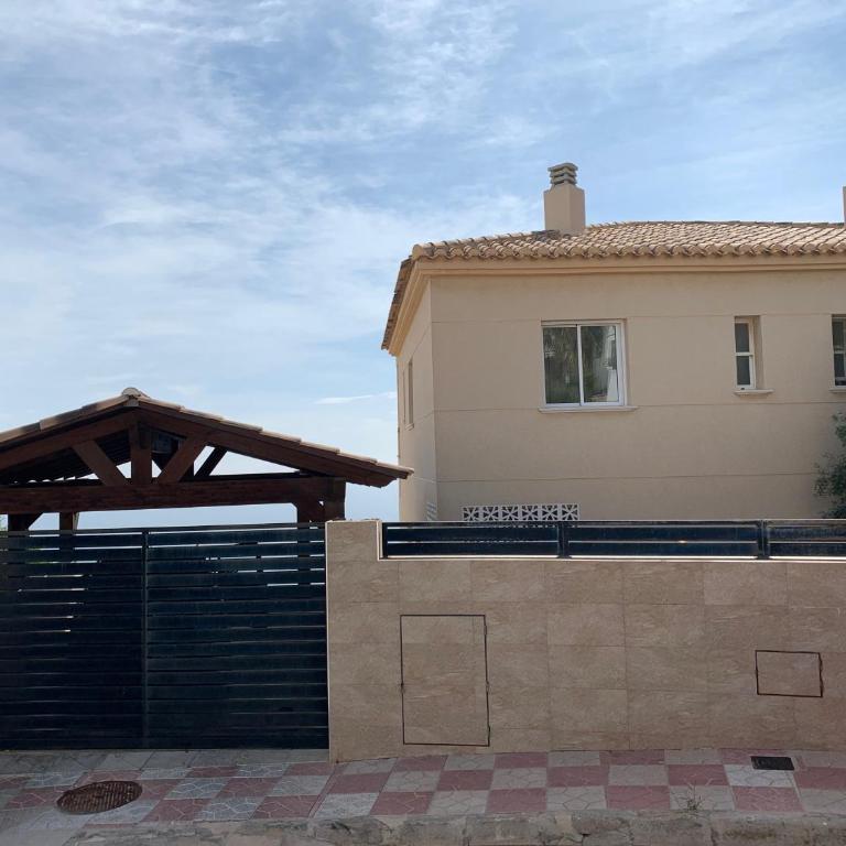 Roger's house frente al mar en Alicante - Three-Bedroom House - 27
