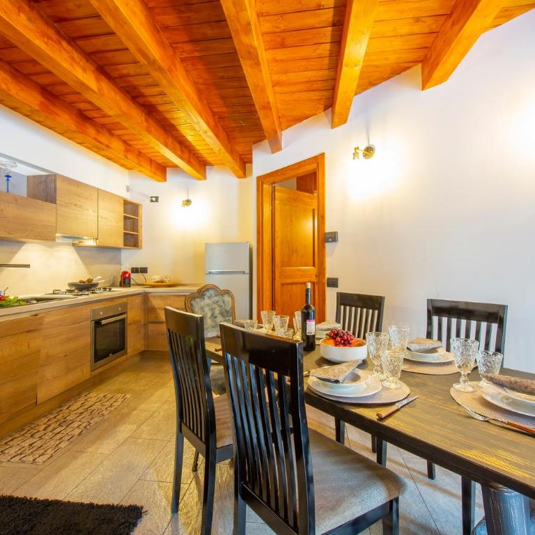 WILDHOMES Wild Wolf Lodge - Appartamento con 3 Camere da Letto - 53