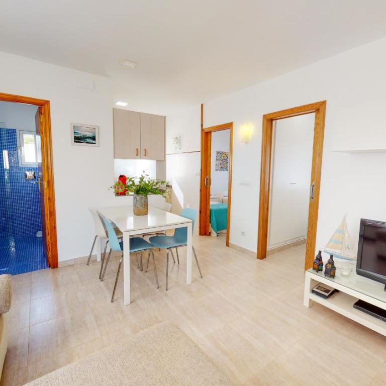 Villa Juan Miguel en Dénia a 50m de la playa Terraza, barbacoa y parking By Family Homes Rentals - Casa de 2 dormitorios - 11