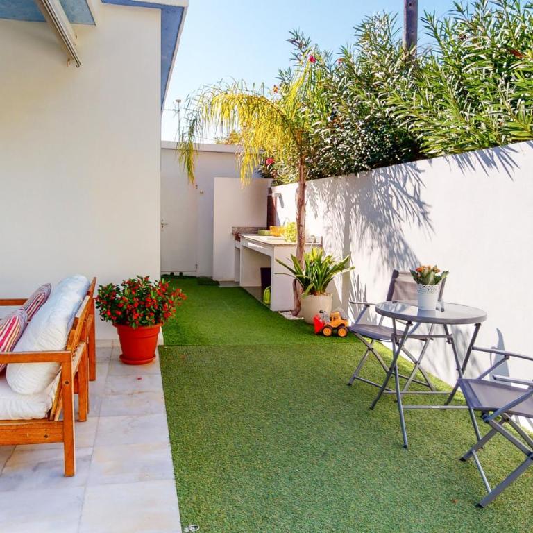 Villa Juan Miguel en Dénia a 50m de la playa Terraza, barbacoa y parking By Family Homes Rentals - Casa de 2 dormitorios - 4