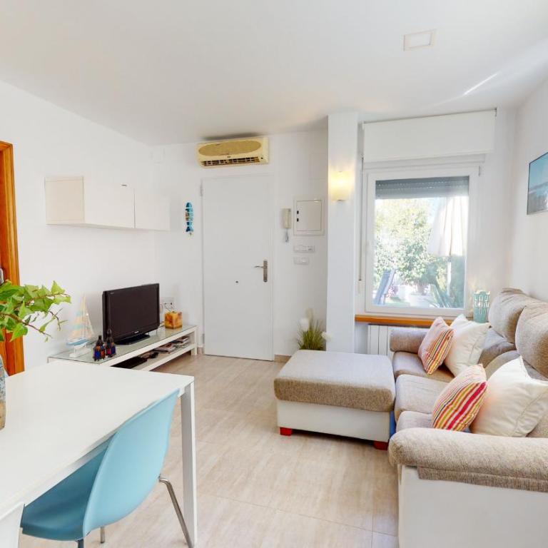 Villa Juan Miguel en Dénia a 50m de la playa Terraza, barbacoa y parking By Family Homes Rentals - Casa de 2 dormitorios - 14