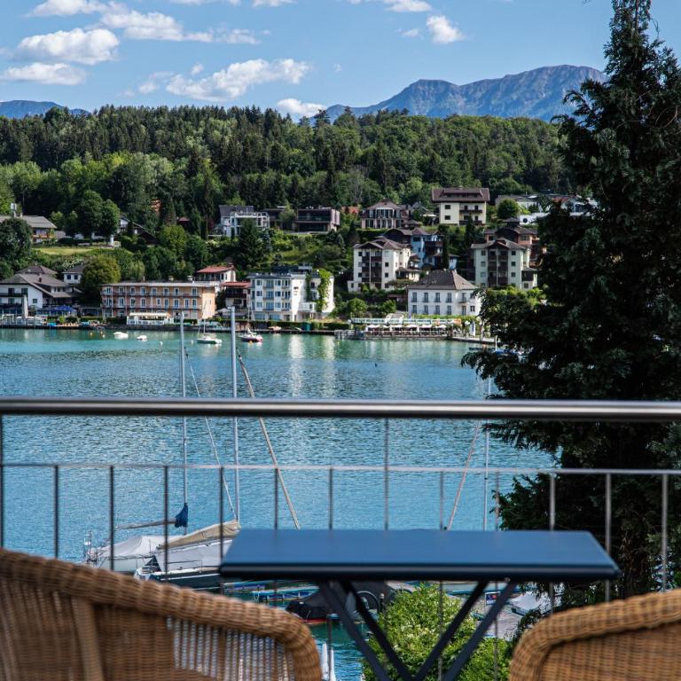 Seehotel Hubertushof - Doppelzimmer mit Seeblick - 8