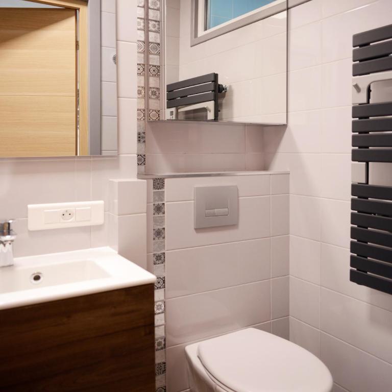 2BDR Reine Astrid - Apartment - 16