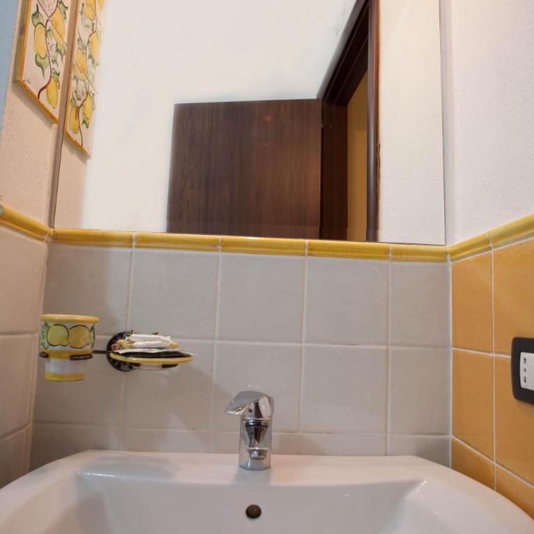 B&B Salotto Di Athena - Camera Matrimoniale/Doppia con Letti Singoli - 48