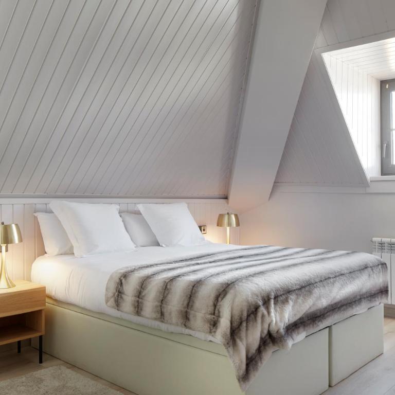 Pujolo by FeelFree Rentals - Three-Bedroom Apartment - 11
