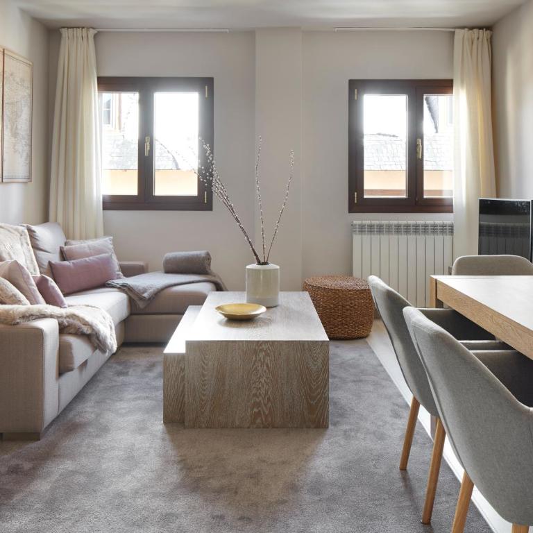 Pujolo by FeelFree Rentals - Three-Bedroom Apartment - 3