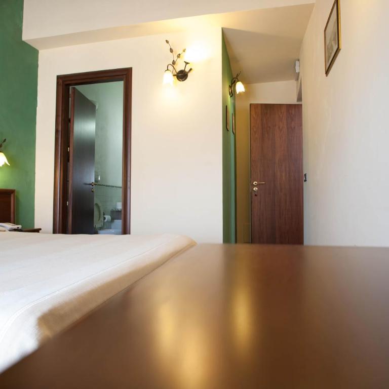 B&B Salotto Di Athena - Camera Matrimoniale/Doppia con Letti Singoli - 60