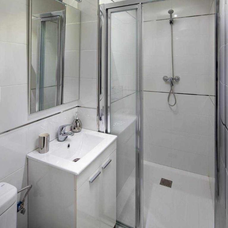 Wanderlust Malaga Apartamentos 3 - Apartamento con balcón - 5