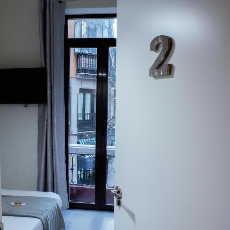 Casa Lemus - Camera Standard Matrimoniale/Doppia con Letti Singoli con Balcone e Bagno Esterno in Comune - 16