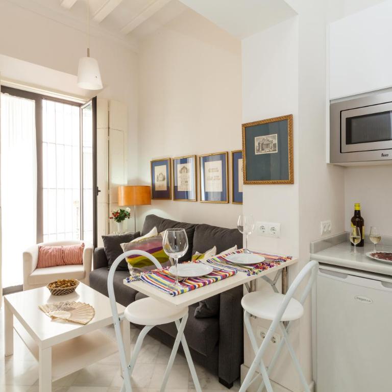 Sevilla Home Center - Apartamento de 1 dormitorio con balcón - 5