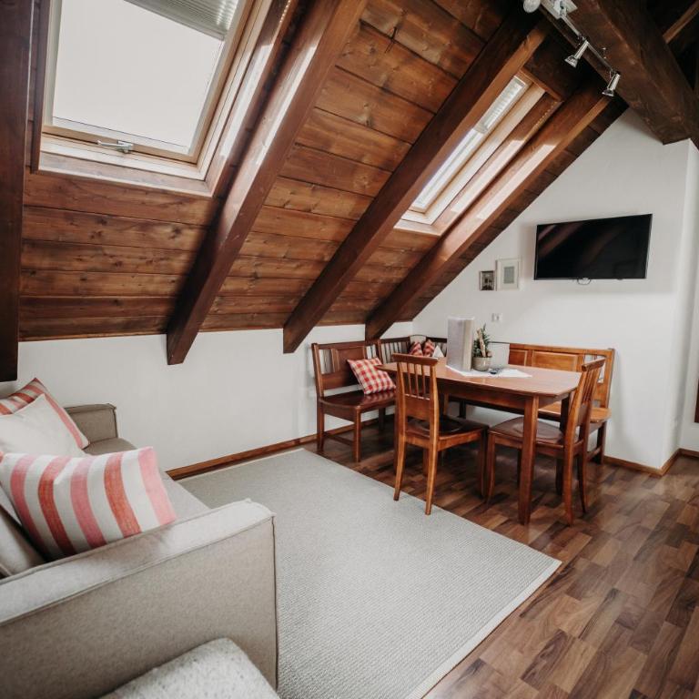 EnjoyTheAlps - Appartements BARBARA - Apartment with Balcony - 1