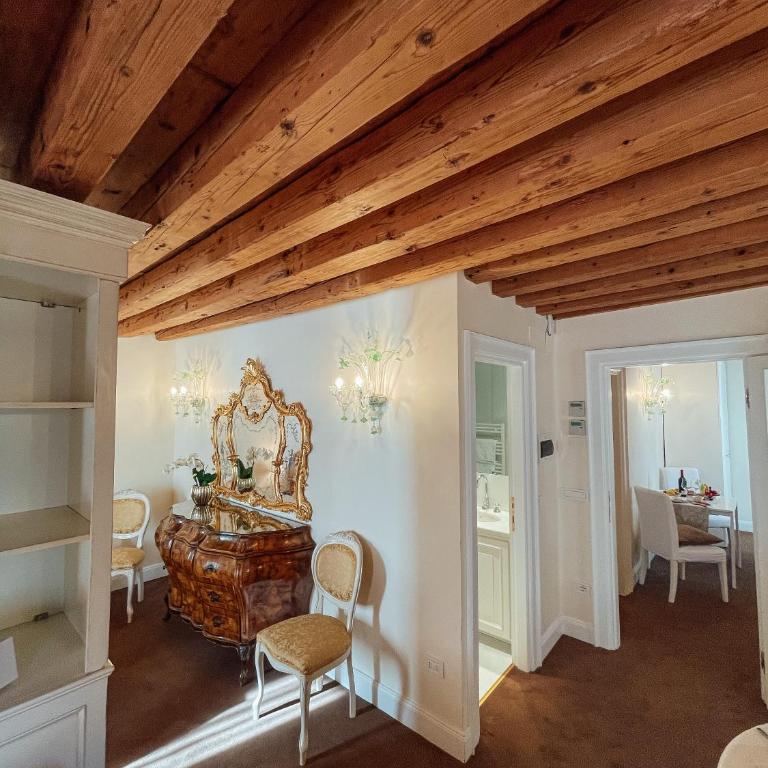 Ai Savi di Venezia - Two-Bedroom Apartment - 9