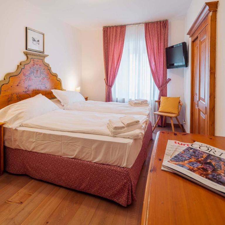 Royal Hotel Cortina - Camera Economy Matrimoniale/Doppia con Letti Singoli - 3