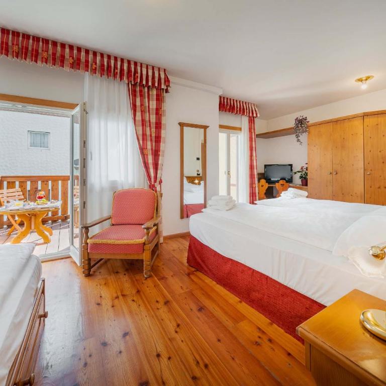 Royal Hotel Cortina - Camera Tripla - 1