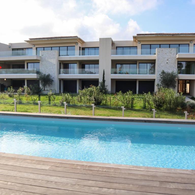 CALADEA Locations de Vacances 5 étoiles, piscine chauffée - Apartment with Sea View - 6