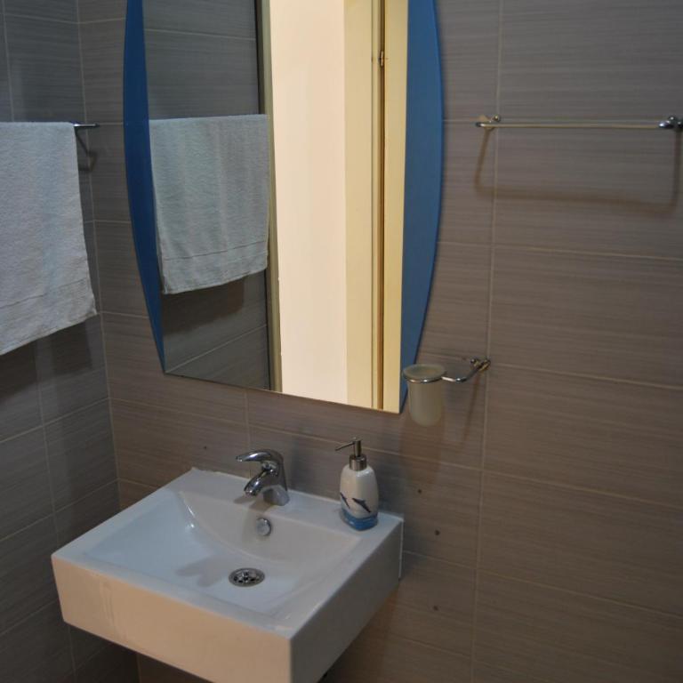 Apartment Antonia - Two-Bedroom Apartment - 4