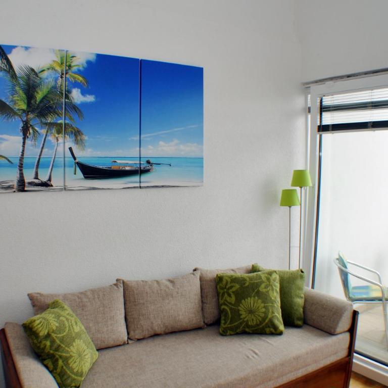 Belvedere Apartments - One-Bedroom Apartment with Balcony and Sea View - 4