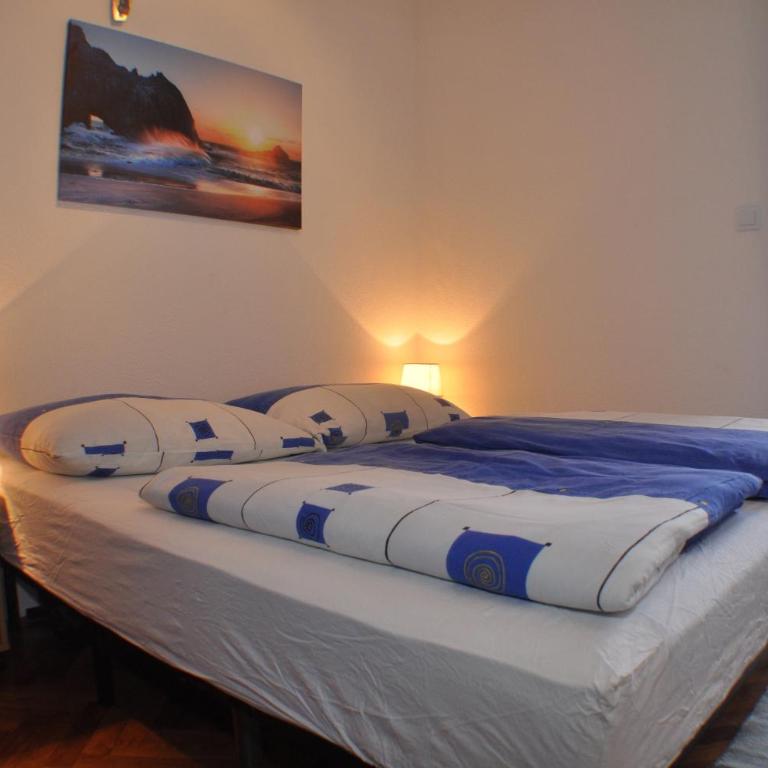 Belvedere Apartments - Two-Bedroom Apartment with Balcony and Sea View - 26