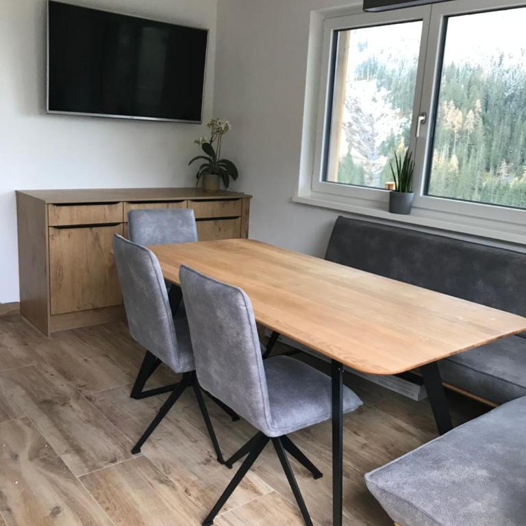 Appartement Fritzl - Apartment mit 3 Schlafzimmern und Terrasse - 44
