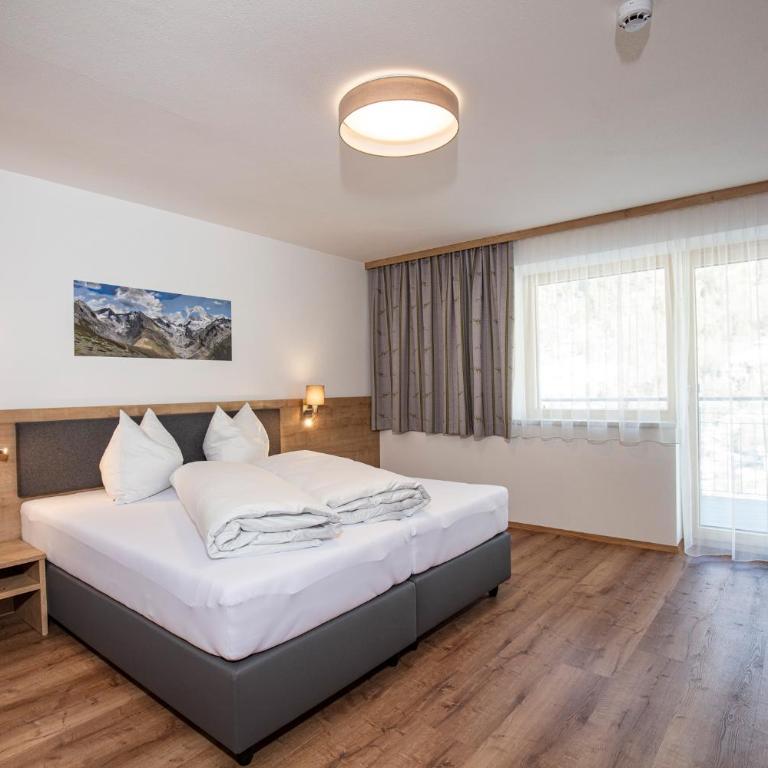 Apart Alpenjuwel Sölden - Apartment mit Blick auf die Berge - 1