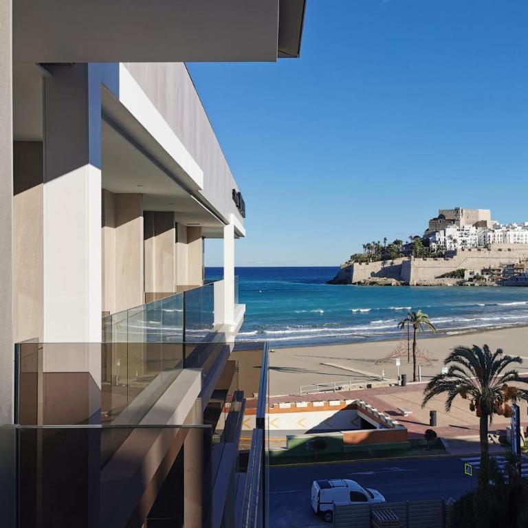 Hotel & Spa Castillo de Peñíscola 4* Sup - Habitación Doble con vistas laterales al mar - 1 o 2 camas - 1
