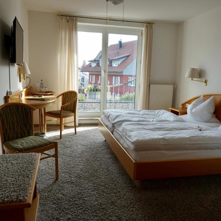 Engelberg 24h check in - Basic Doppelzimmer - 3
