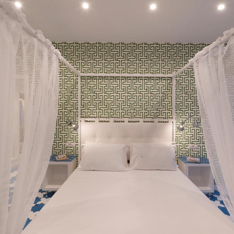 Luxury&Romantic Apartment with Balcony in Sorrento - Two-Bedroom Apartment - 5