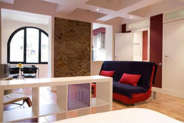 Sunny Apartments Barcelona - Studio with Sofa Bed - 6