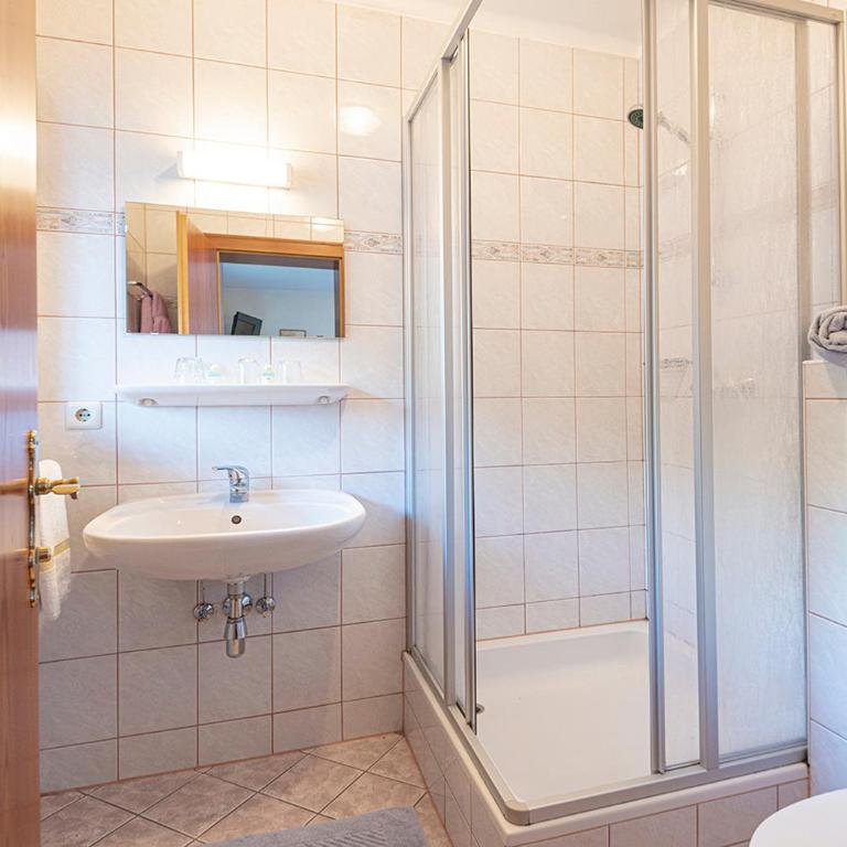 Gästehaus Golker - Apartment mit 2 Schlafzimmern - 1