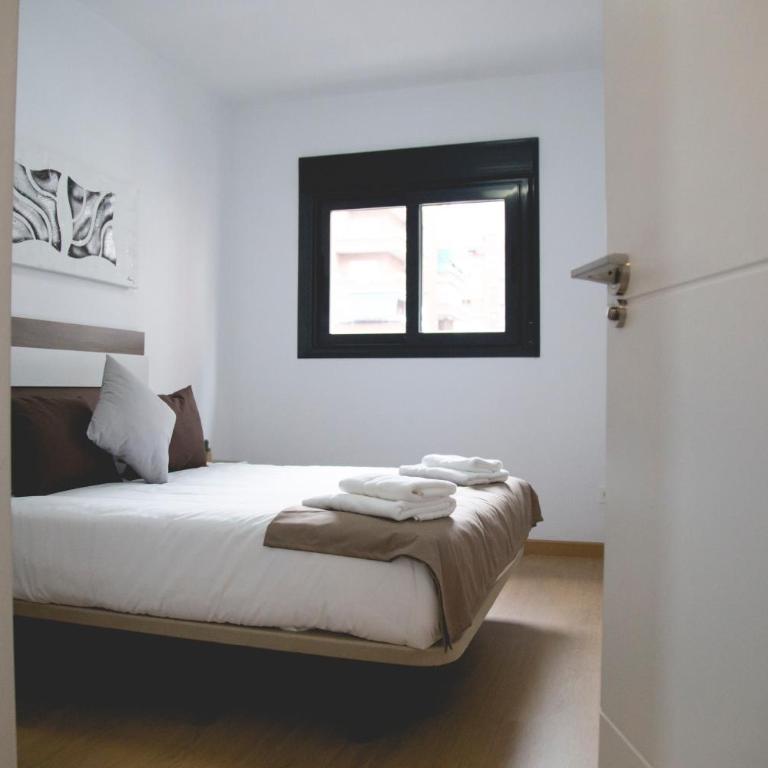 Be Free Granada - Two-Bedroom Apartment - 3