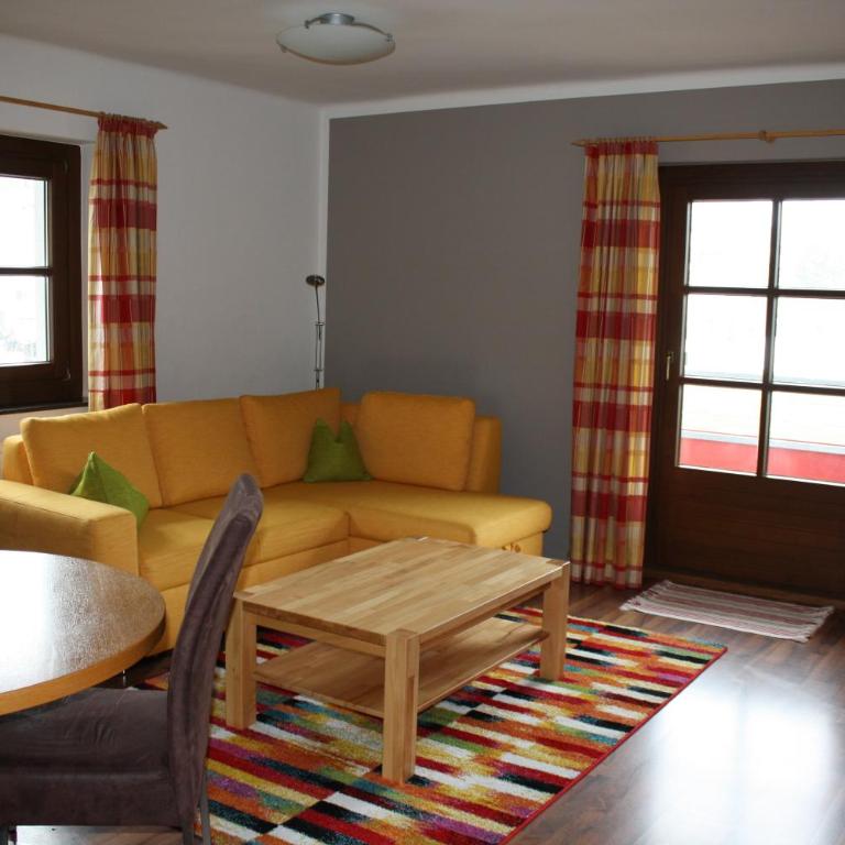 Appartementhaus Bergblick - Apartment mit 1 Schlafzimmer und Balkon - 1. Stock - 1