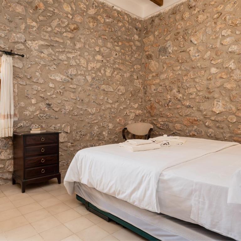 Petit Hotel Hostatgeria La Victoria - Habitación Doble - 2 camas - 4