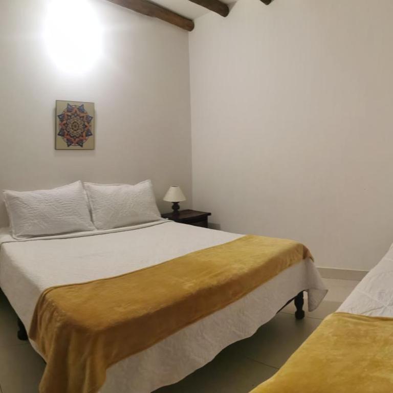 Hospedaje Villa Monica - Triple Room with Private Bathroom - 2