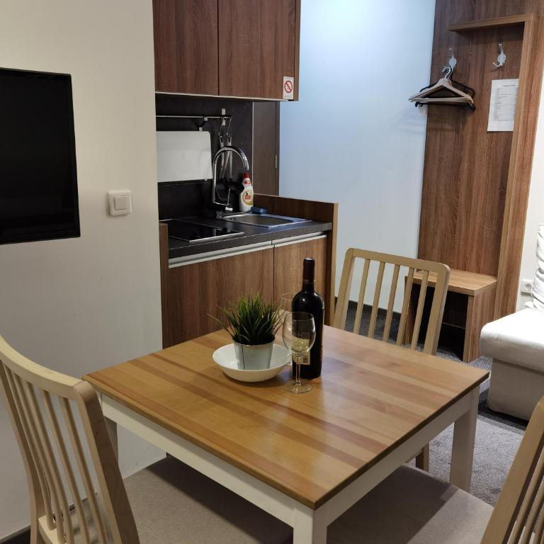 Snow White apartments - Studio Apartment - 2