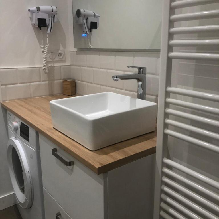 Hypercentre Charmant 2 Chambres Au Calme avec Joli Patio Privatif - Apartment mit 2 Schlafzimmern - 28