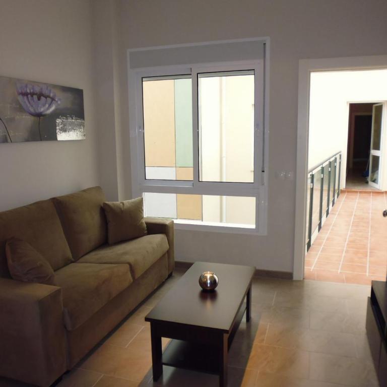 Apartamentos Pinar Málaga Centro - Carretería - Apartamento Confort - Biedmas 2 - 4
