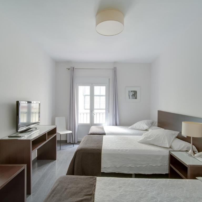Hotel Madrid de Sevilla by SHS - Habitación Triple Estándar - 1